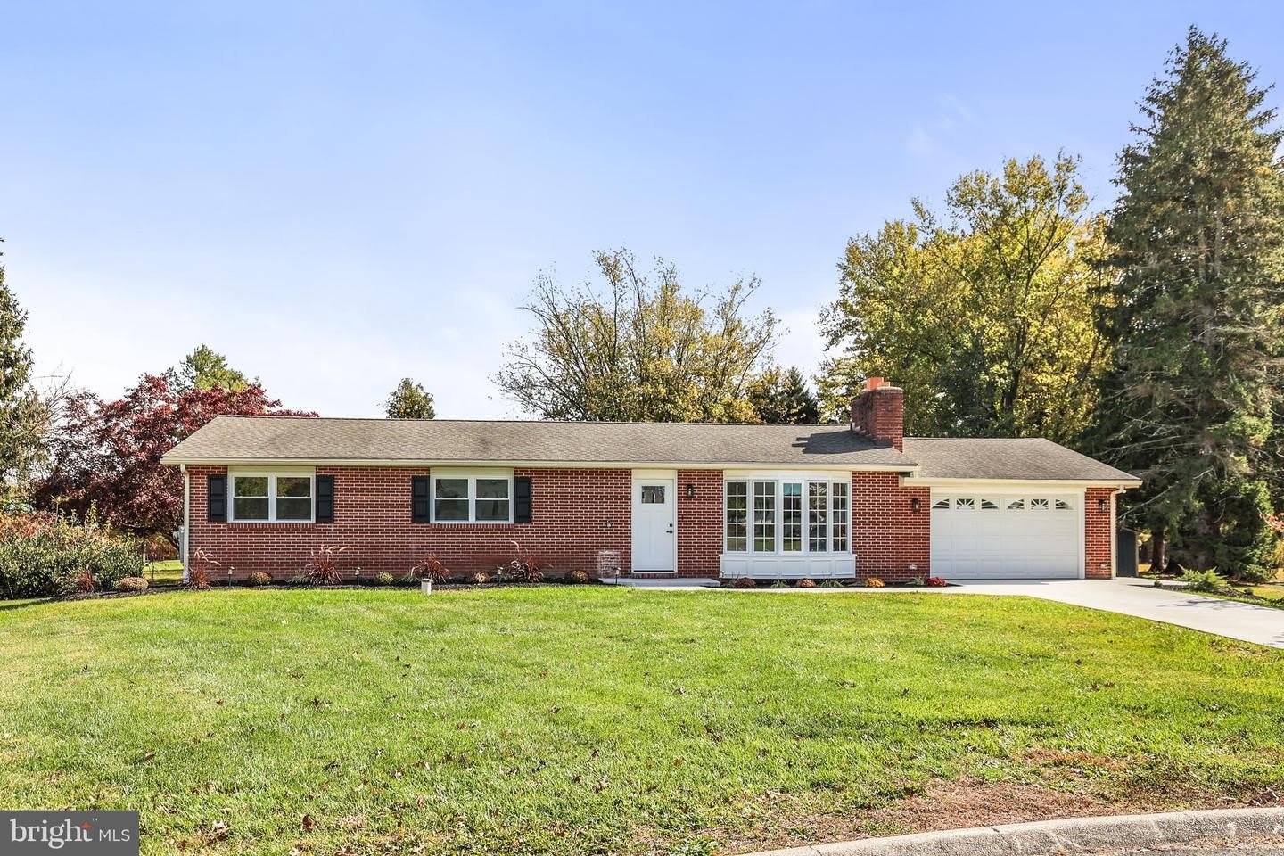 313 WINDSOR CT – photo 1 of 81