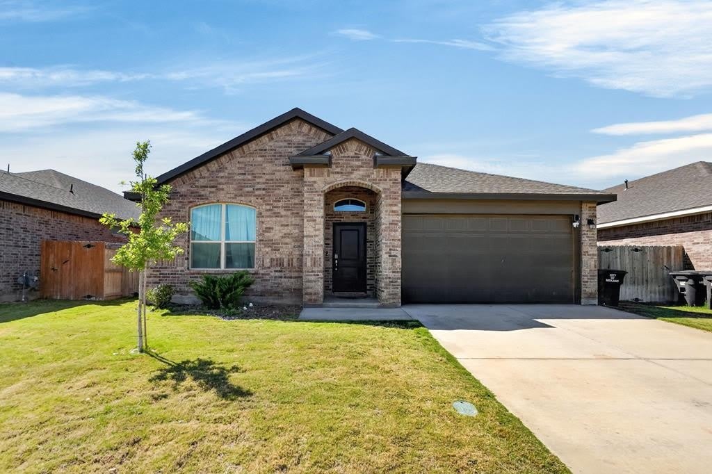 2209 Beaufort Dr. – photo 1 of 42