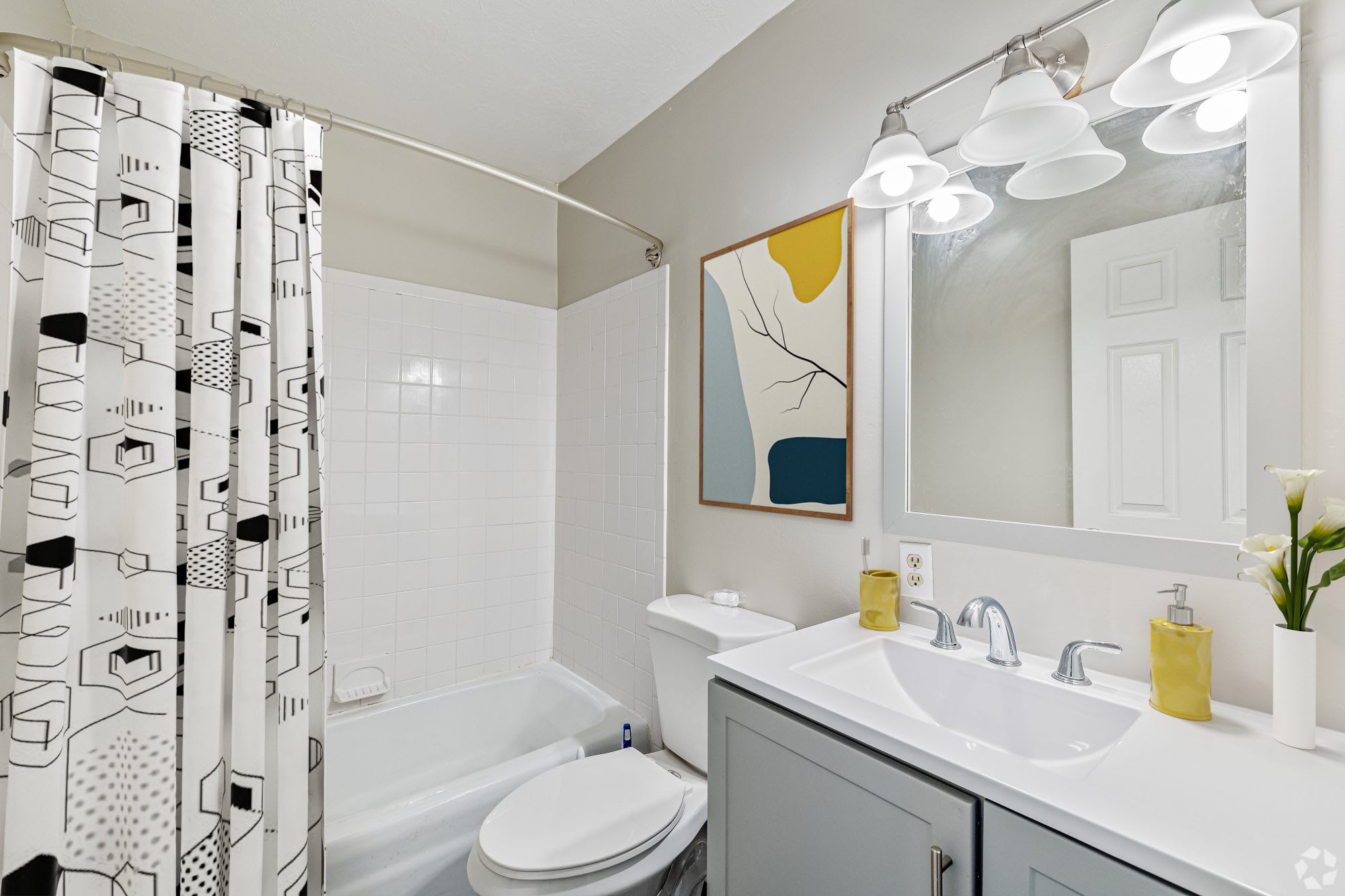 Blue Ridge Apartments – photo 1 of 5