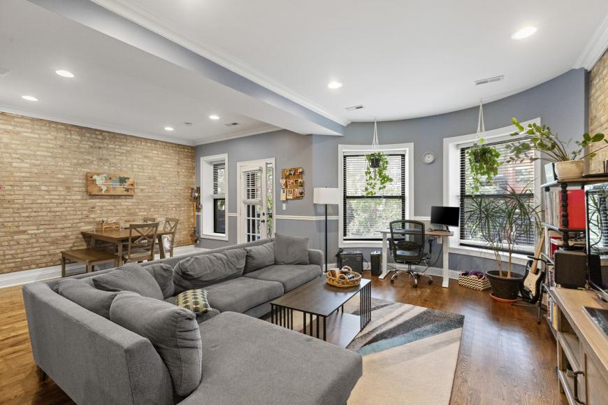 5219 Winthrop – photo 1