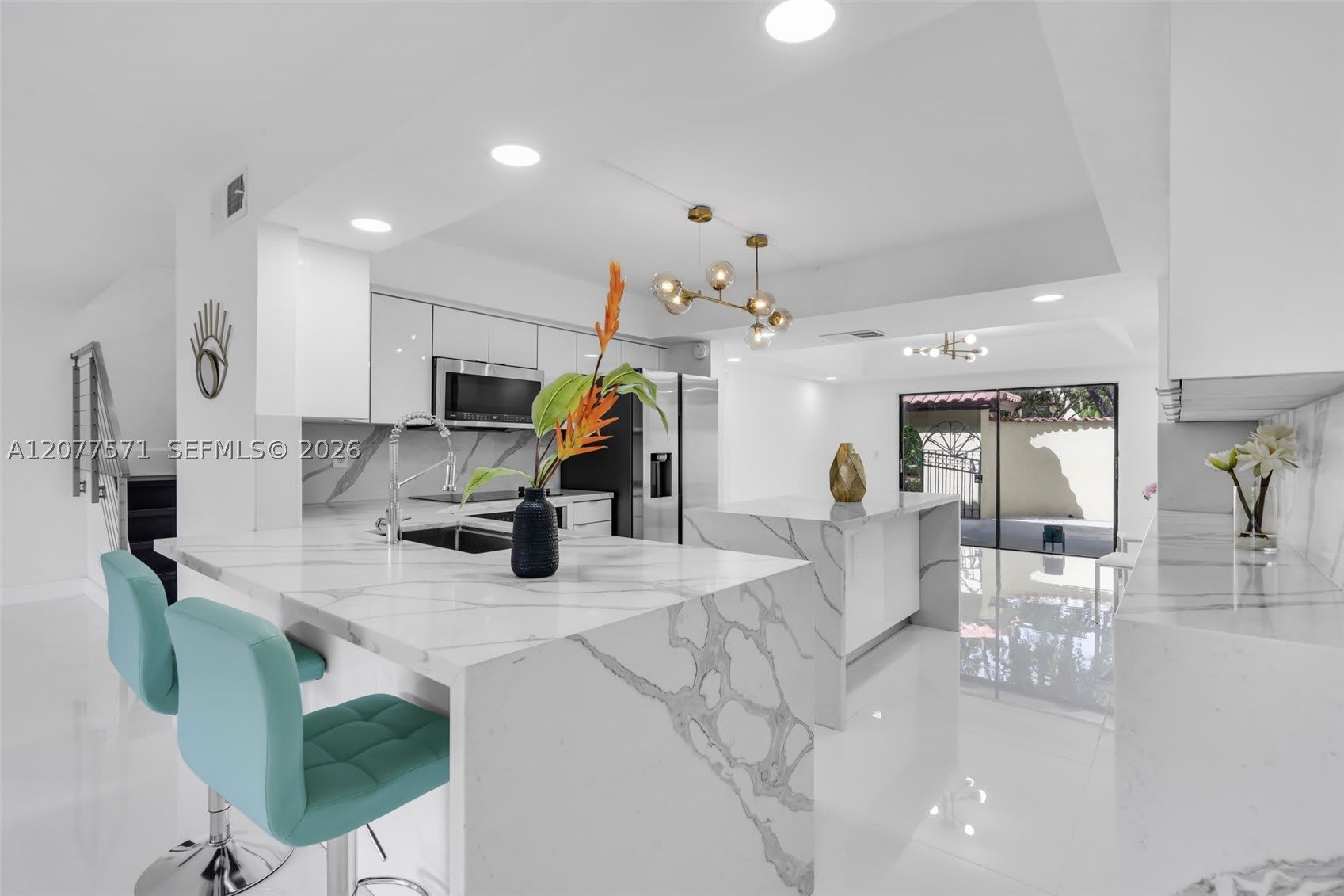 3843 Alcantara Ave – photo 1