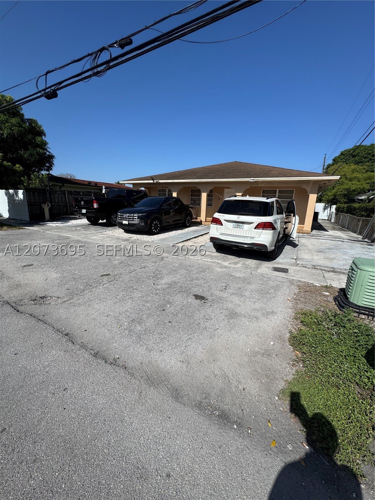 5530 E 6Th Ave – photo 1