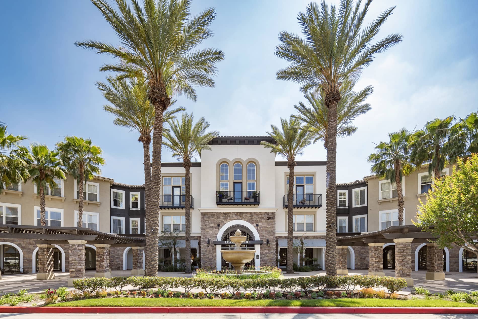 Verano at Rancho Cucamonga Town Square – photo 1 of 44