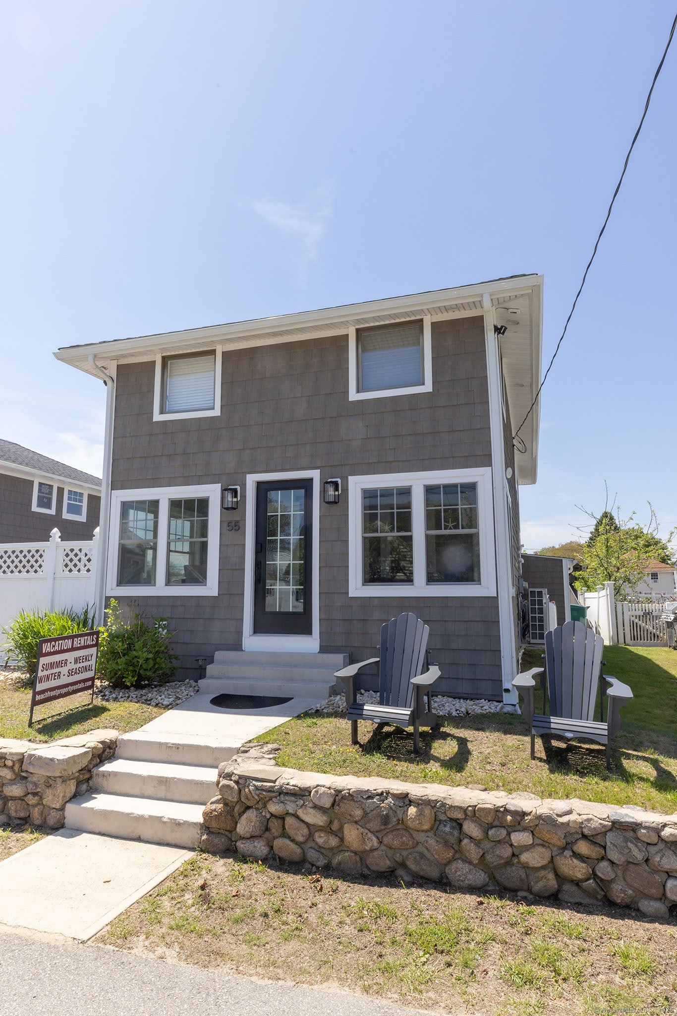 55 Swan Avenue – photo 1 of 40