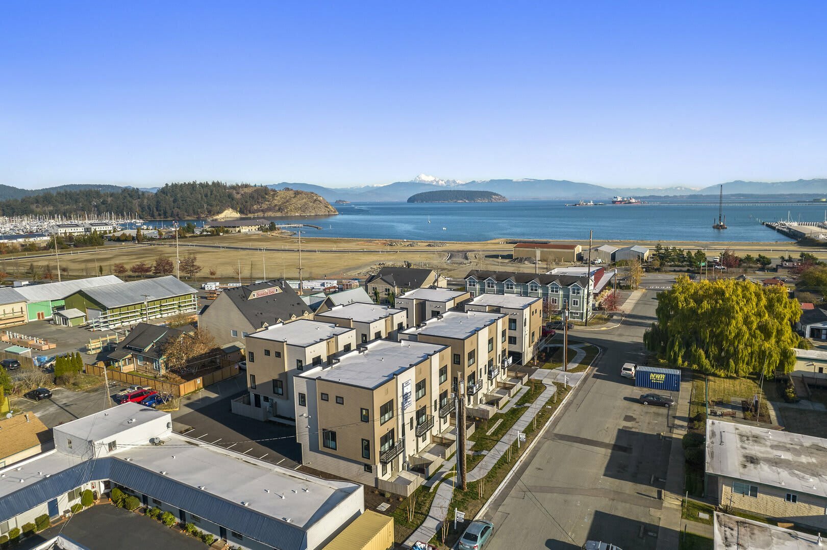 910 21st Street – photo 1 of 42