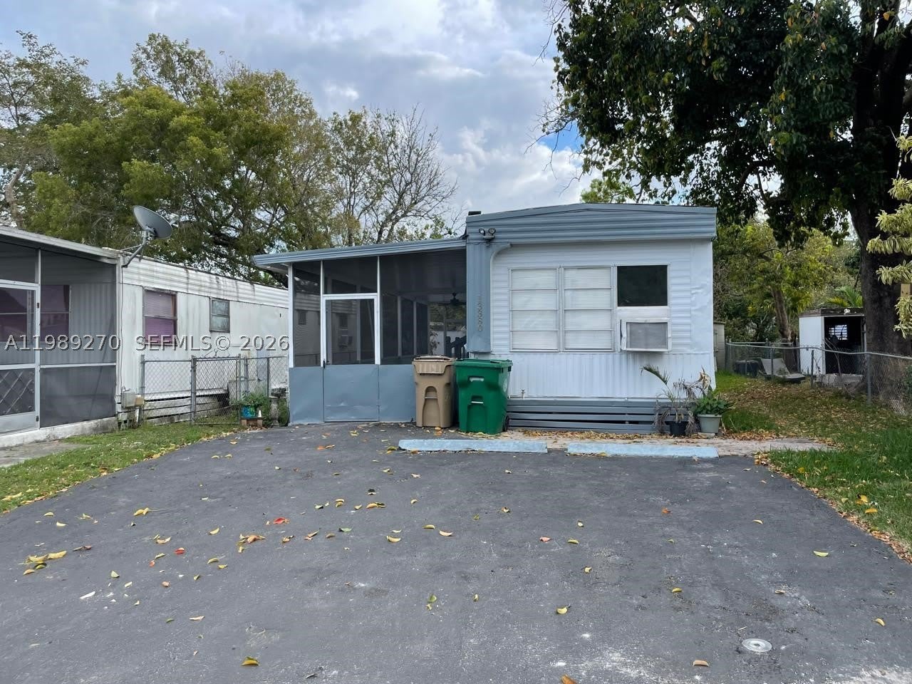 13380 SW 9th St – photo 1