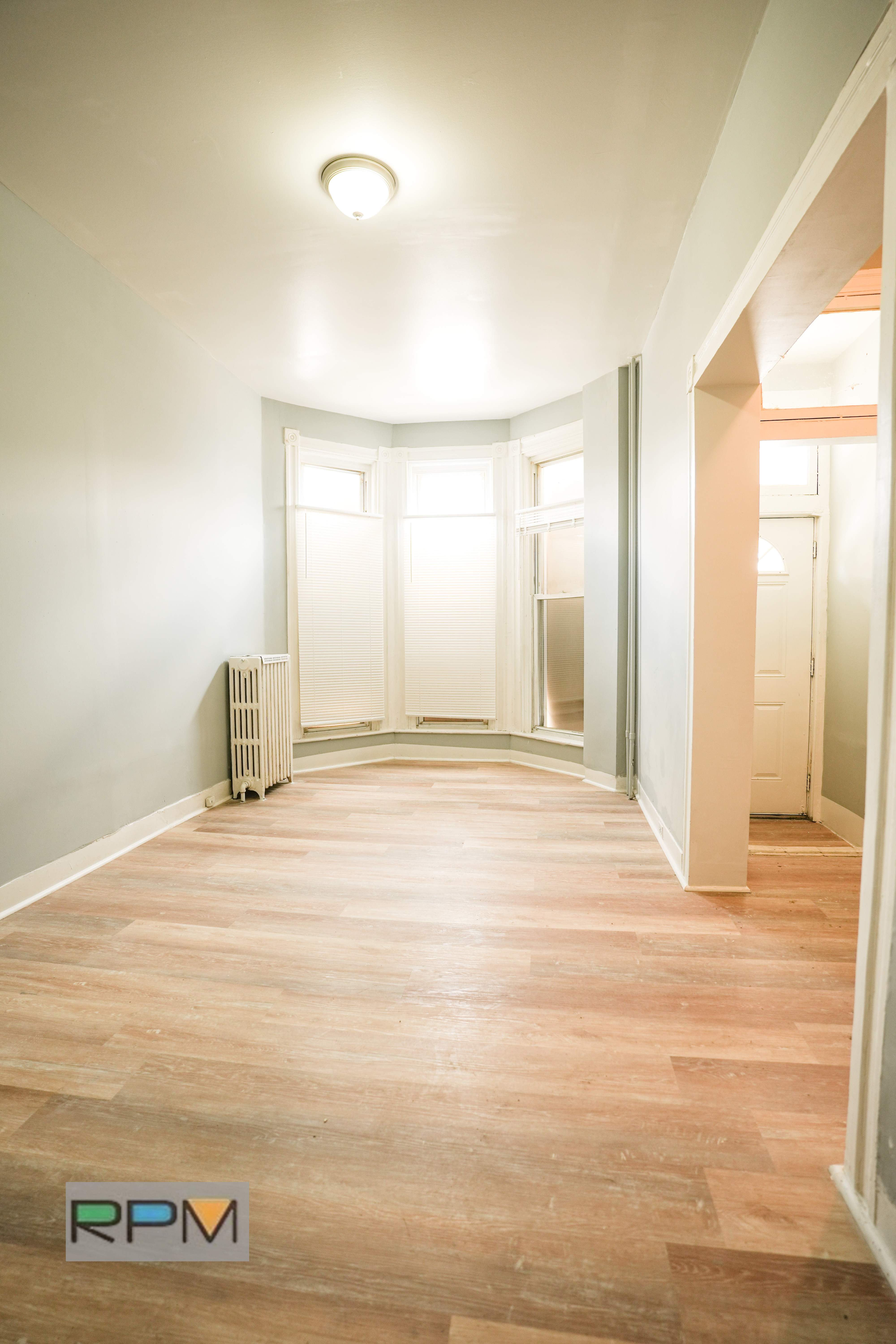 1908 N Fulton Ave – photo 1