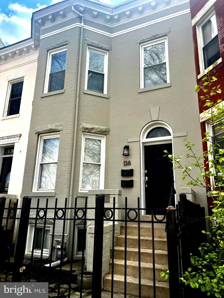 138 RHODE ISLAND Avenue NW – photo 1