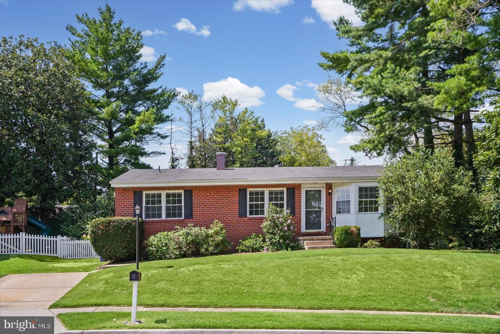 10202 DAVENTRY Drive – photo 1