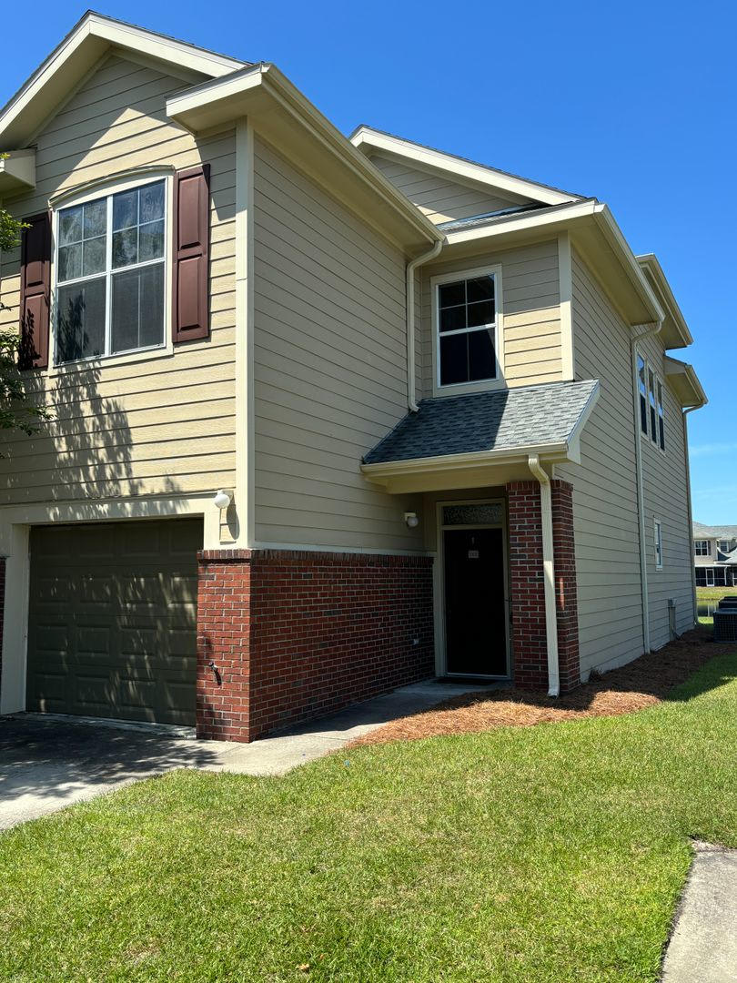 1101 Baldwin Rowe Cir – photo 1 of 28