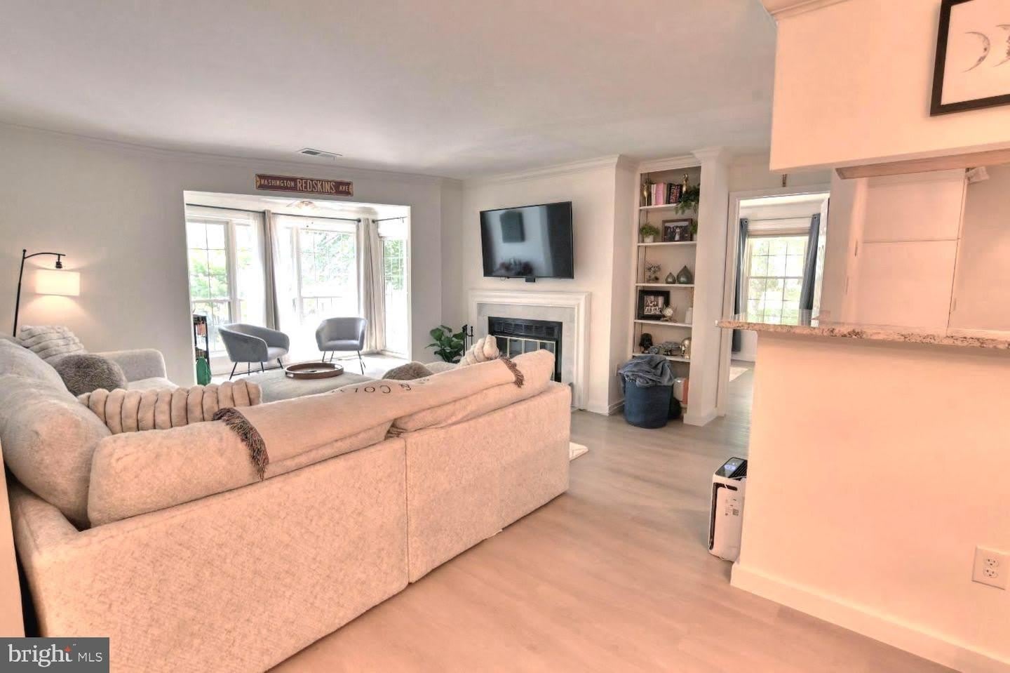 2220 SPRINGWOOD DR #UNIT C – photo 1