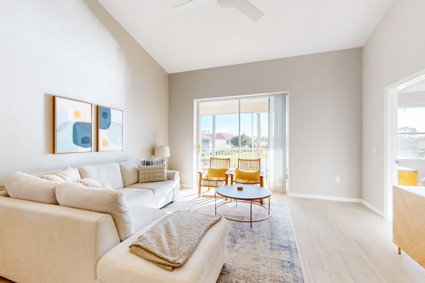 350 Robin Hood Cir. #202 – photo 1