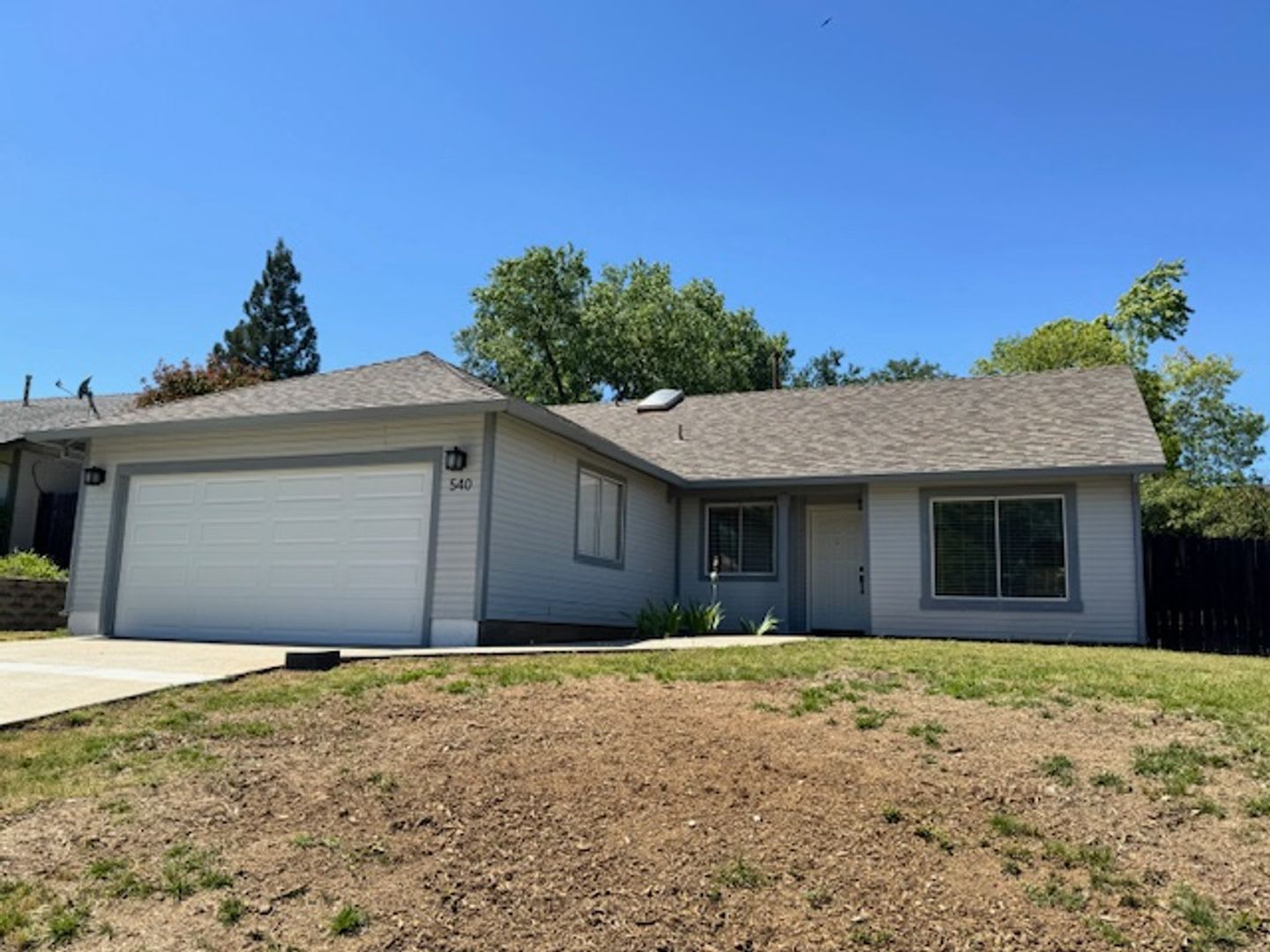 North Hilltop 3 Bedroom Home with RV parking! – photo 1