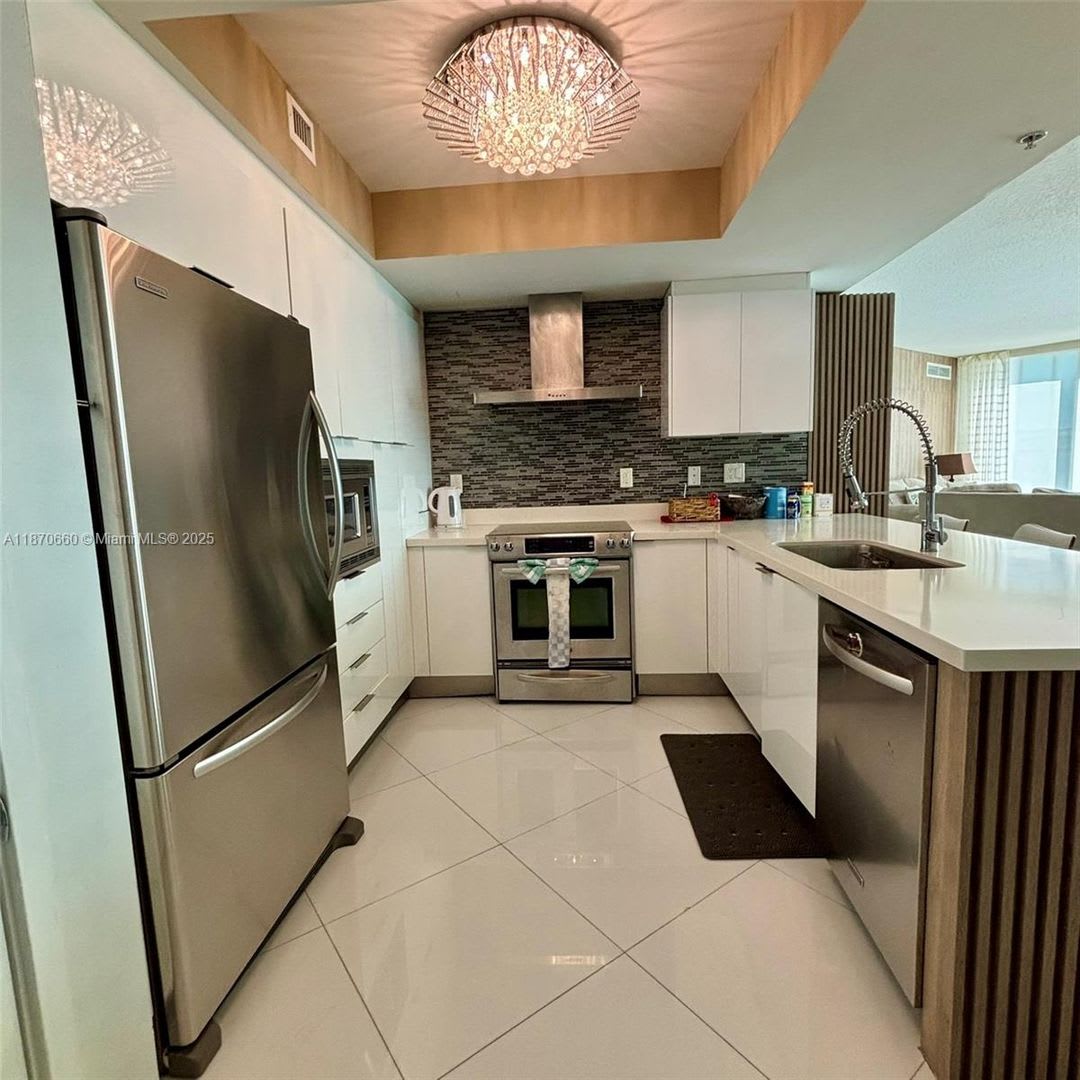 150 Sunny Isles Boulevard 1-1101, Sunny Isles Beach, FL 33160 – photo 1