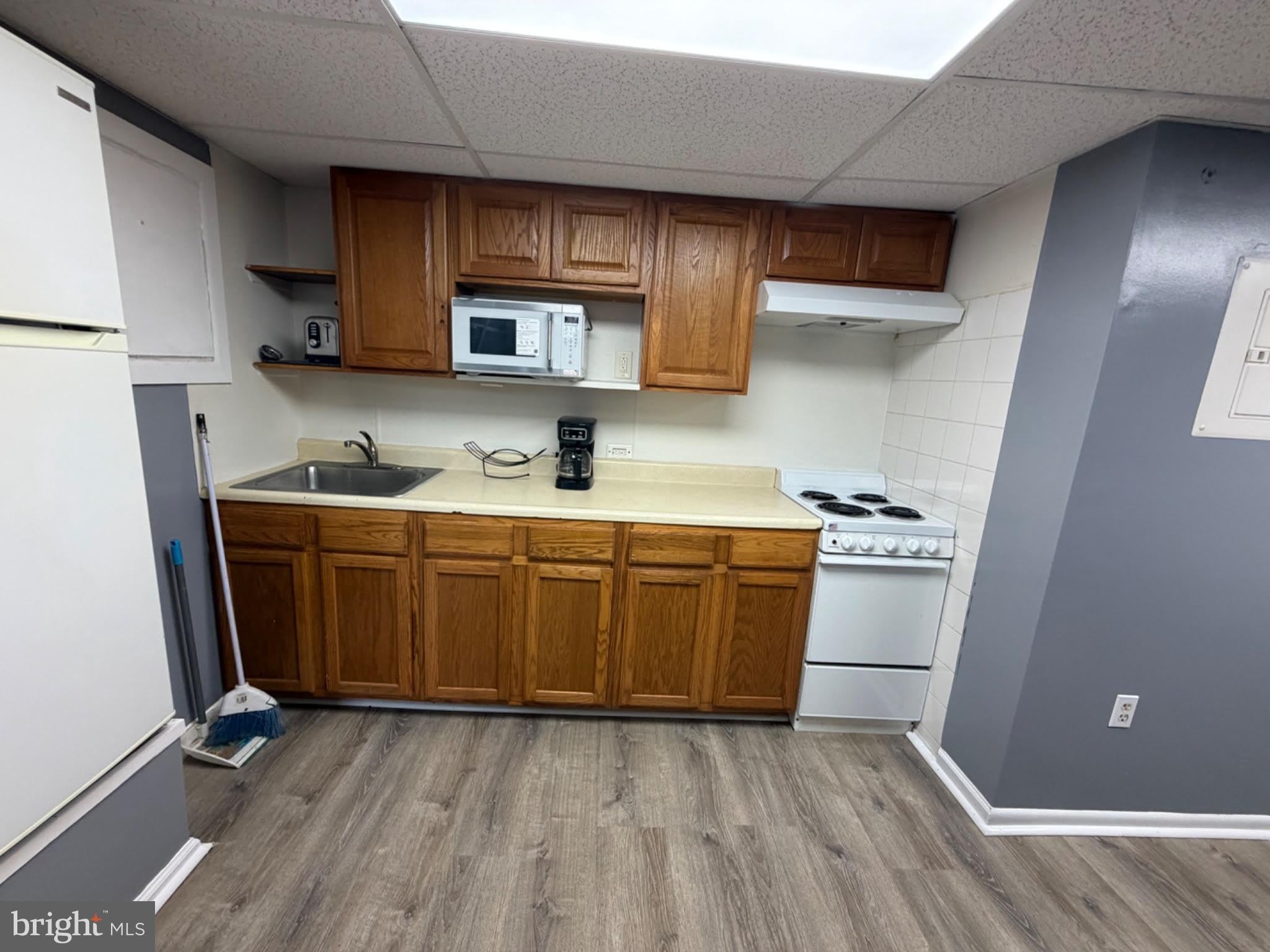 114 WISE Avenue – photo 1 of 4