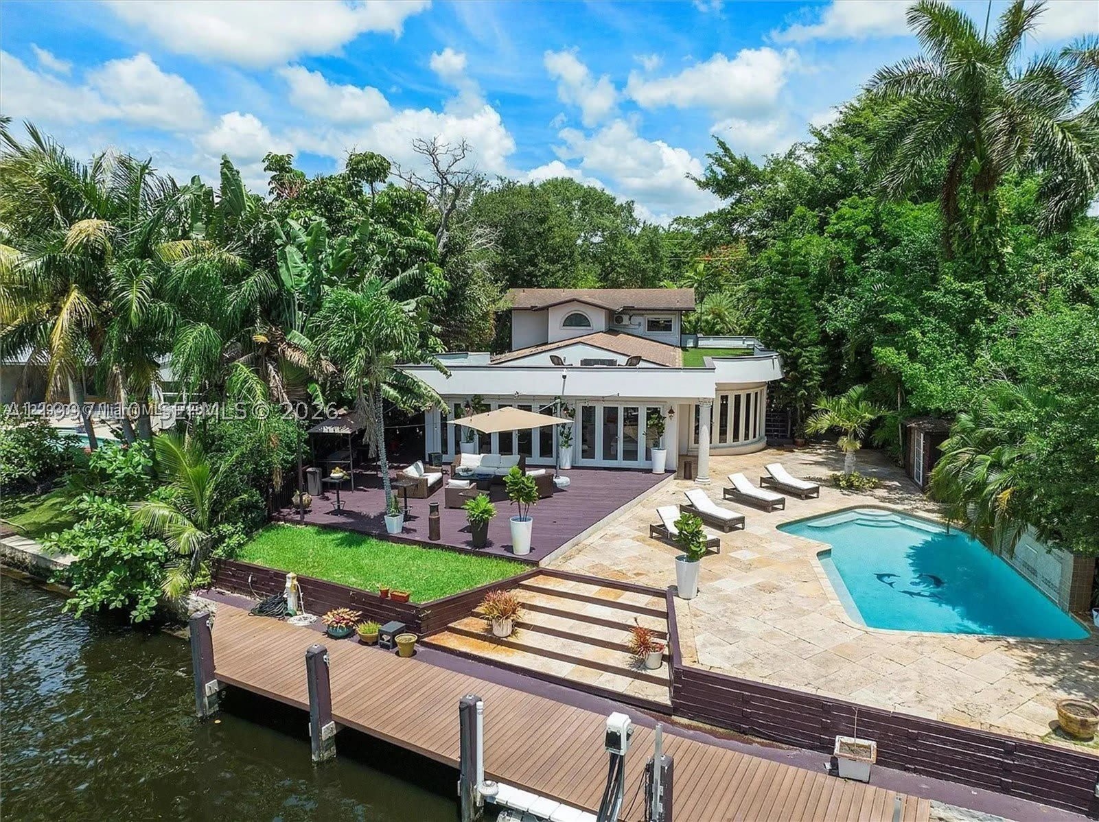 800 SW 12th – photo 1 of 48