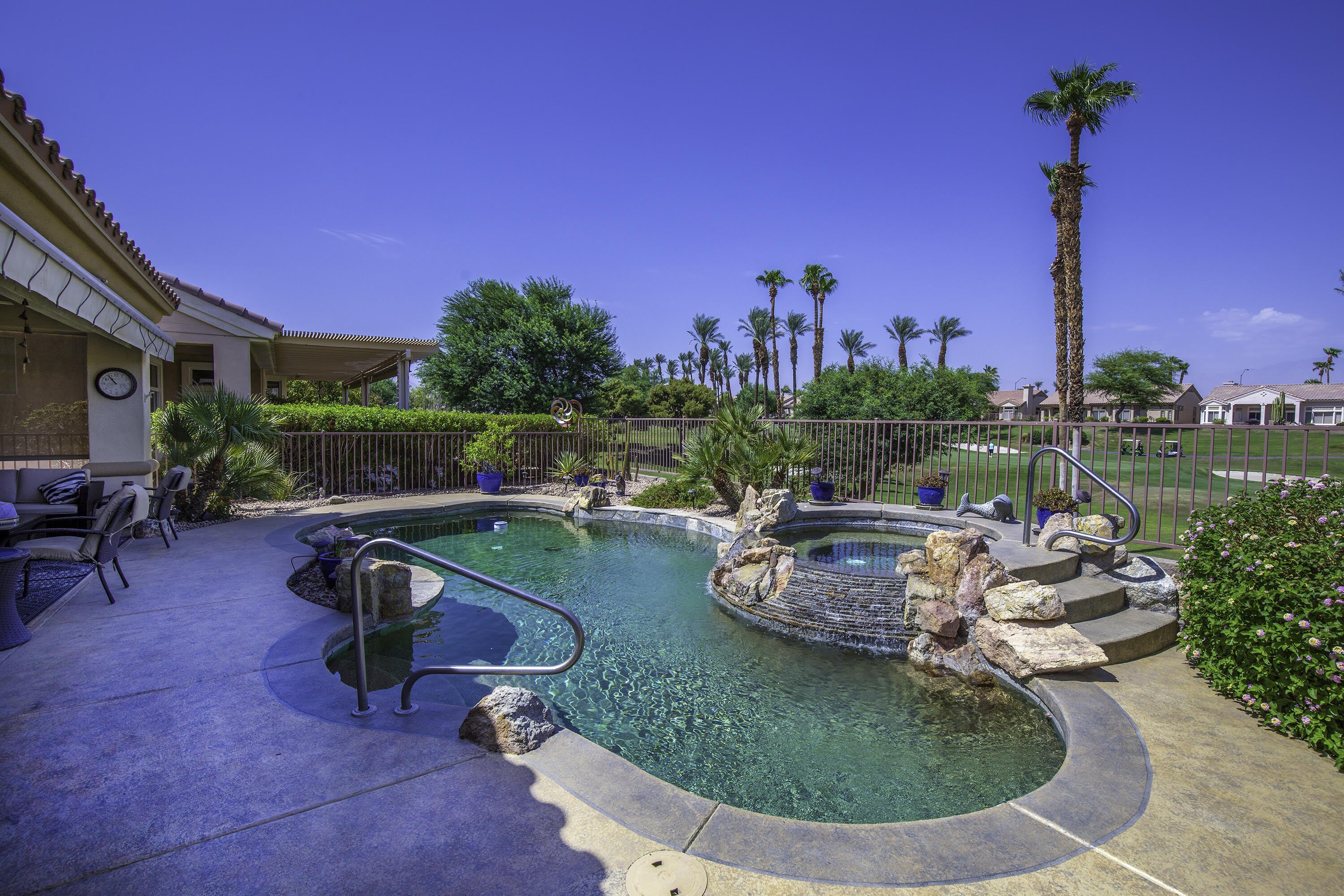 37905 Pineknoll Avenue – photo 1