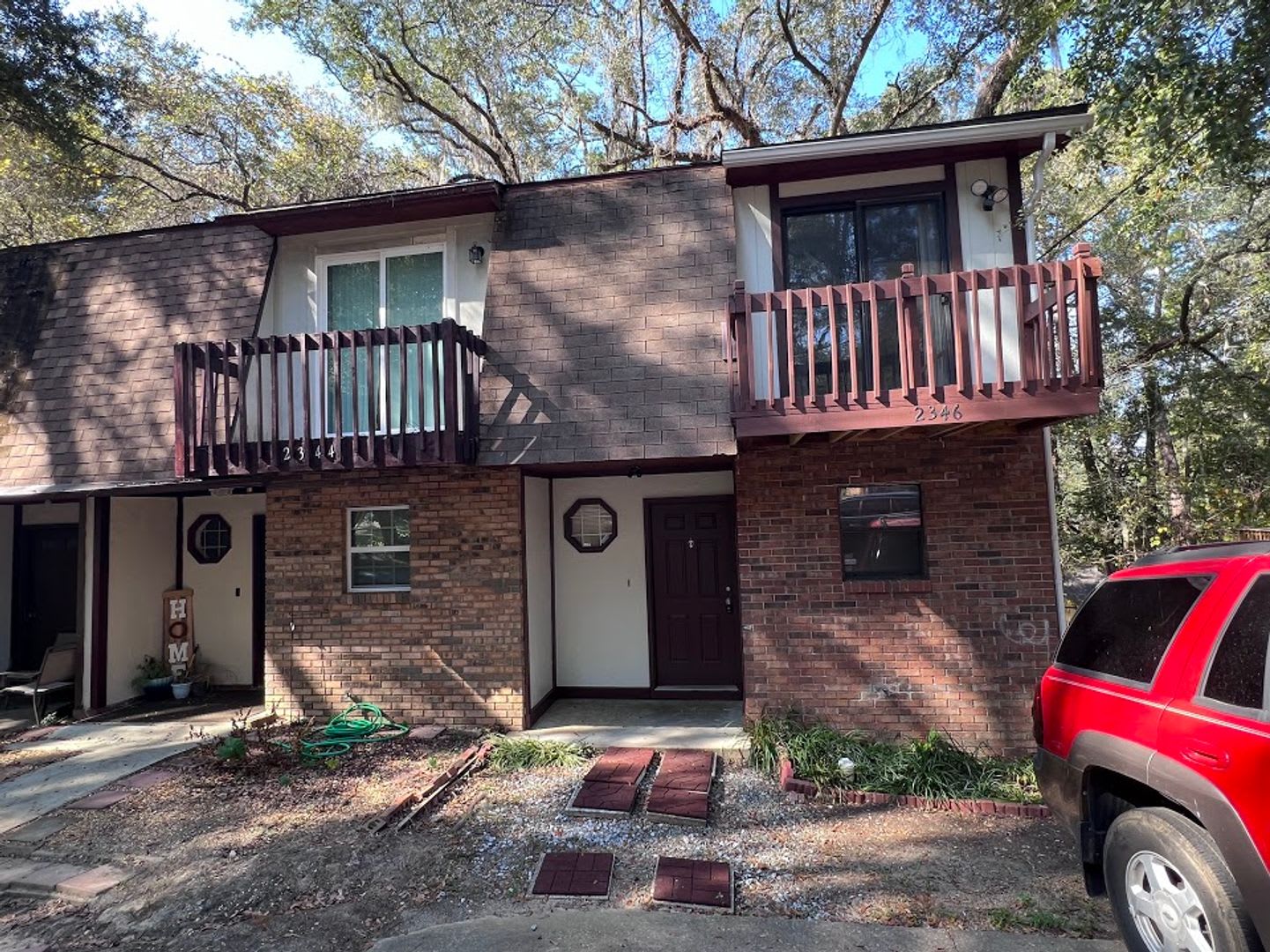 2 Bedroom / 1 Full and 2 Half Bath – photo 1