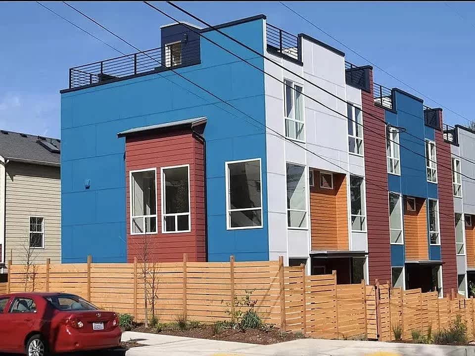 1400 N 95th St – photo 1