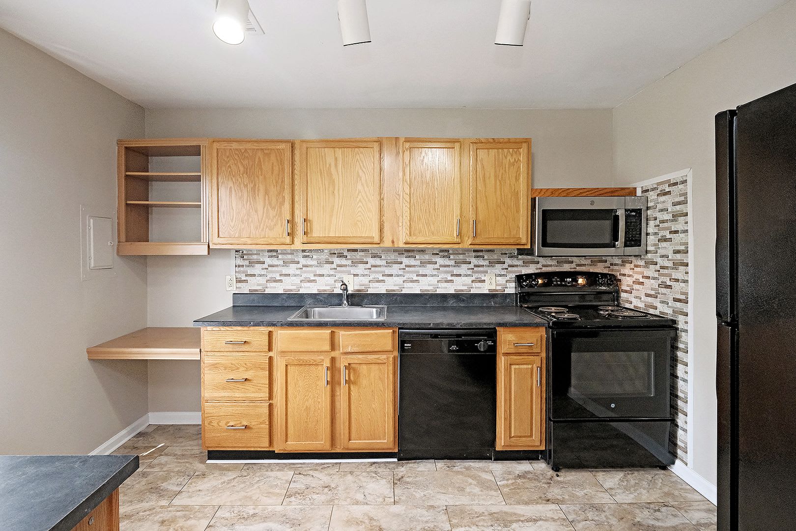 500 Off 1St Month S Rent Dog Friendly Villas At Southern Ridge Apartment – photo 1