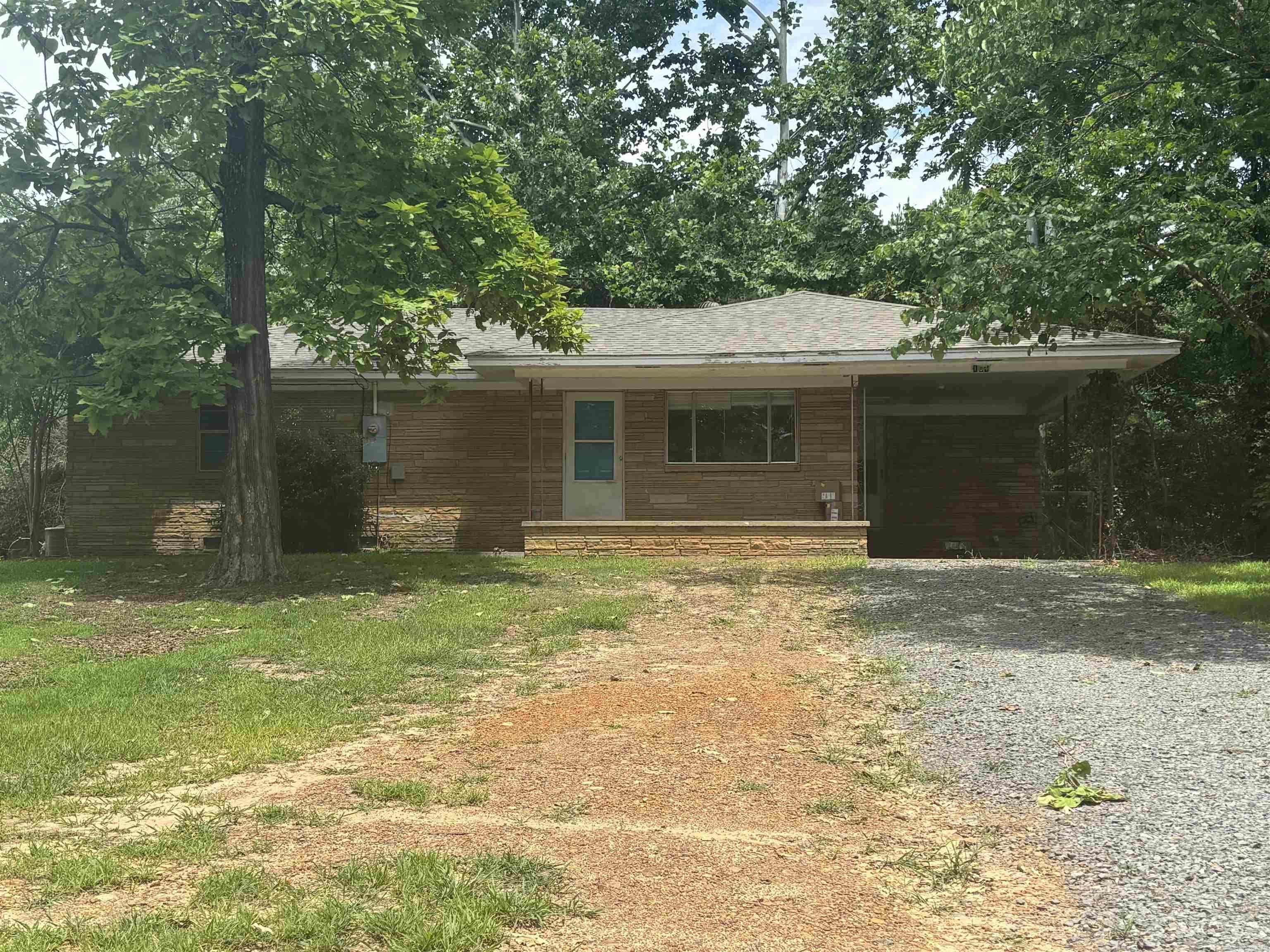 104 Narrows Drive – photo 1 of 13