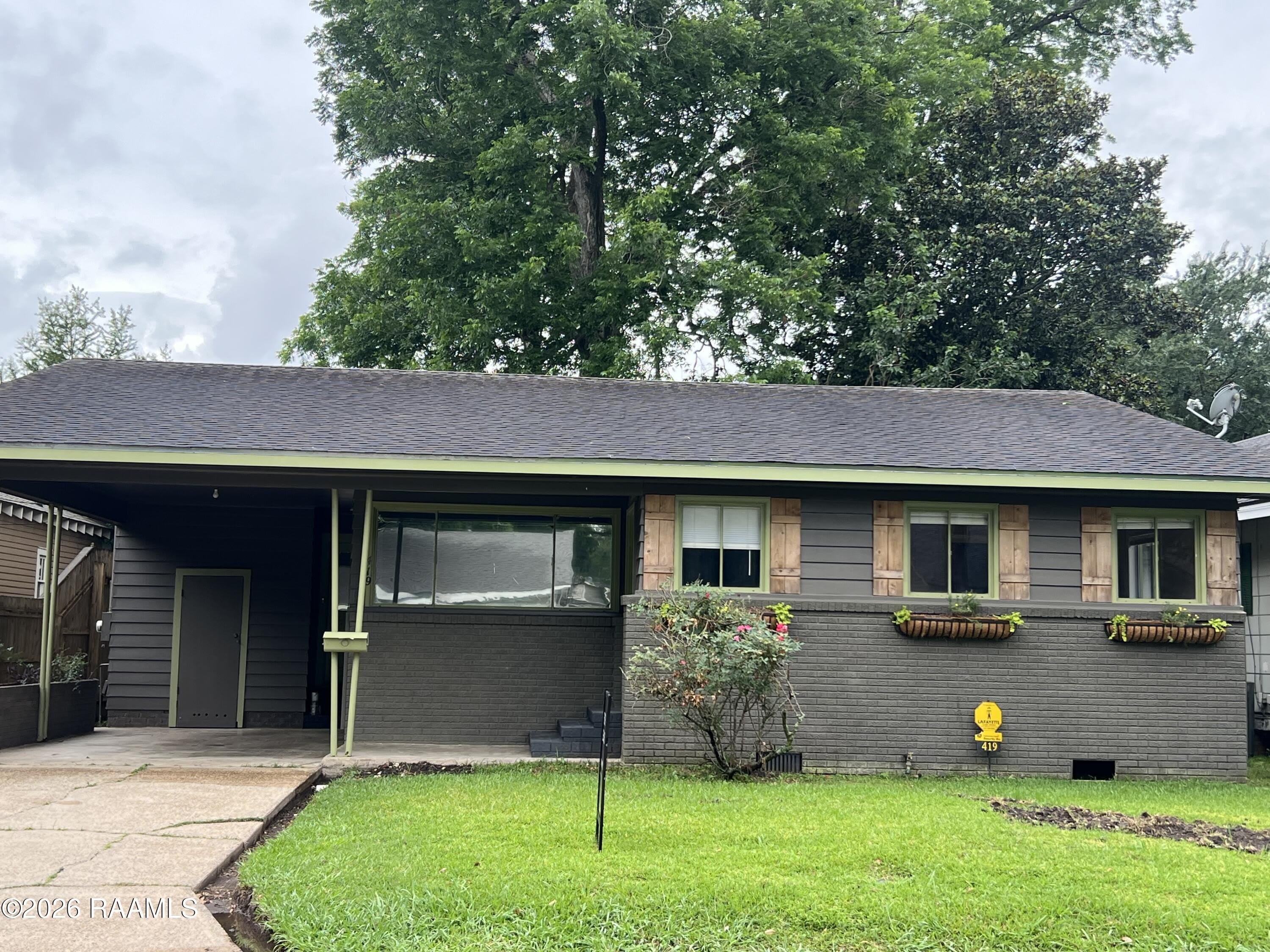 419 Saint Joseph Street – photo 1