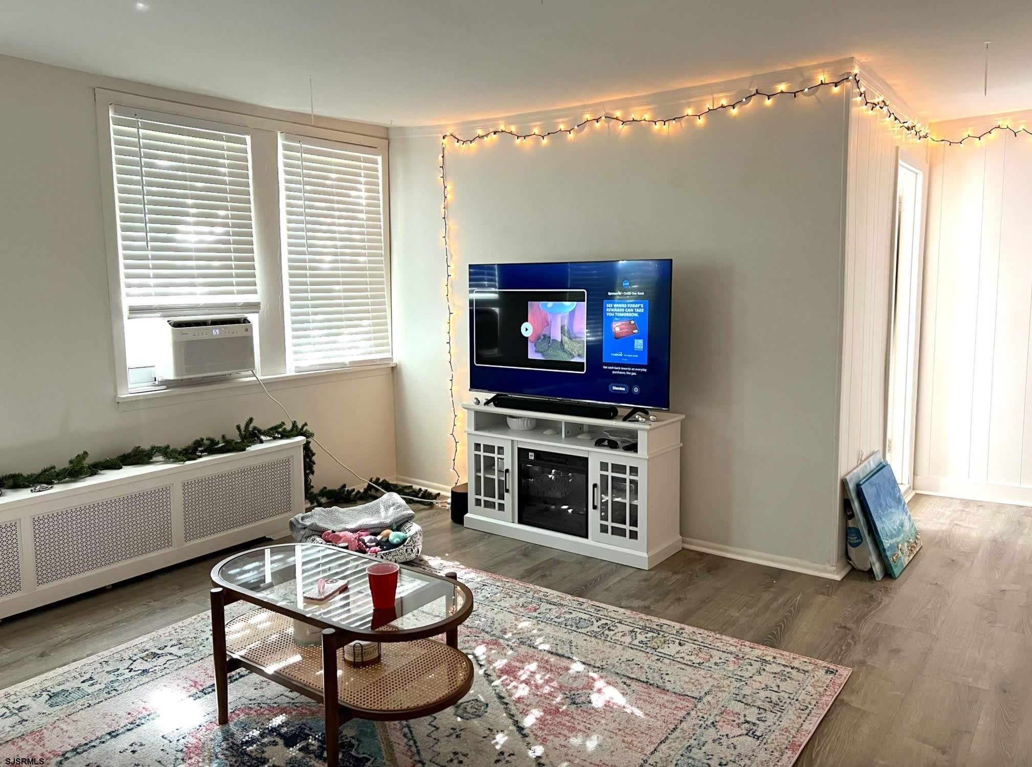 1 S Newport Ave – photo 1