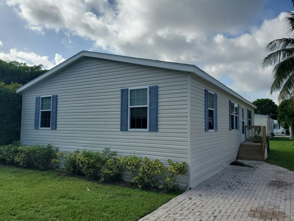 6706 NW 29th Place – photo 1