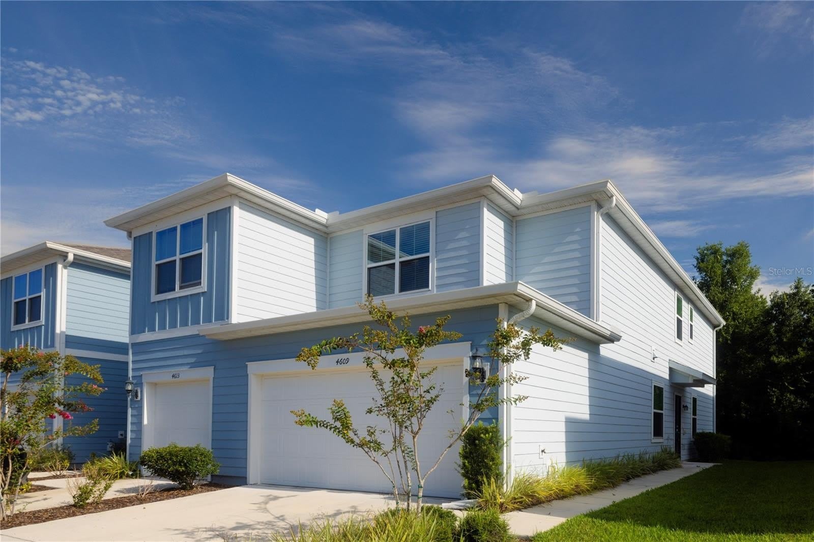 4609 SPARKLING SHELL Avenue – photo 1 of 64