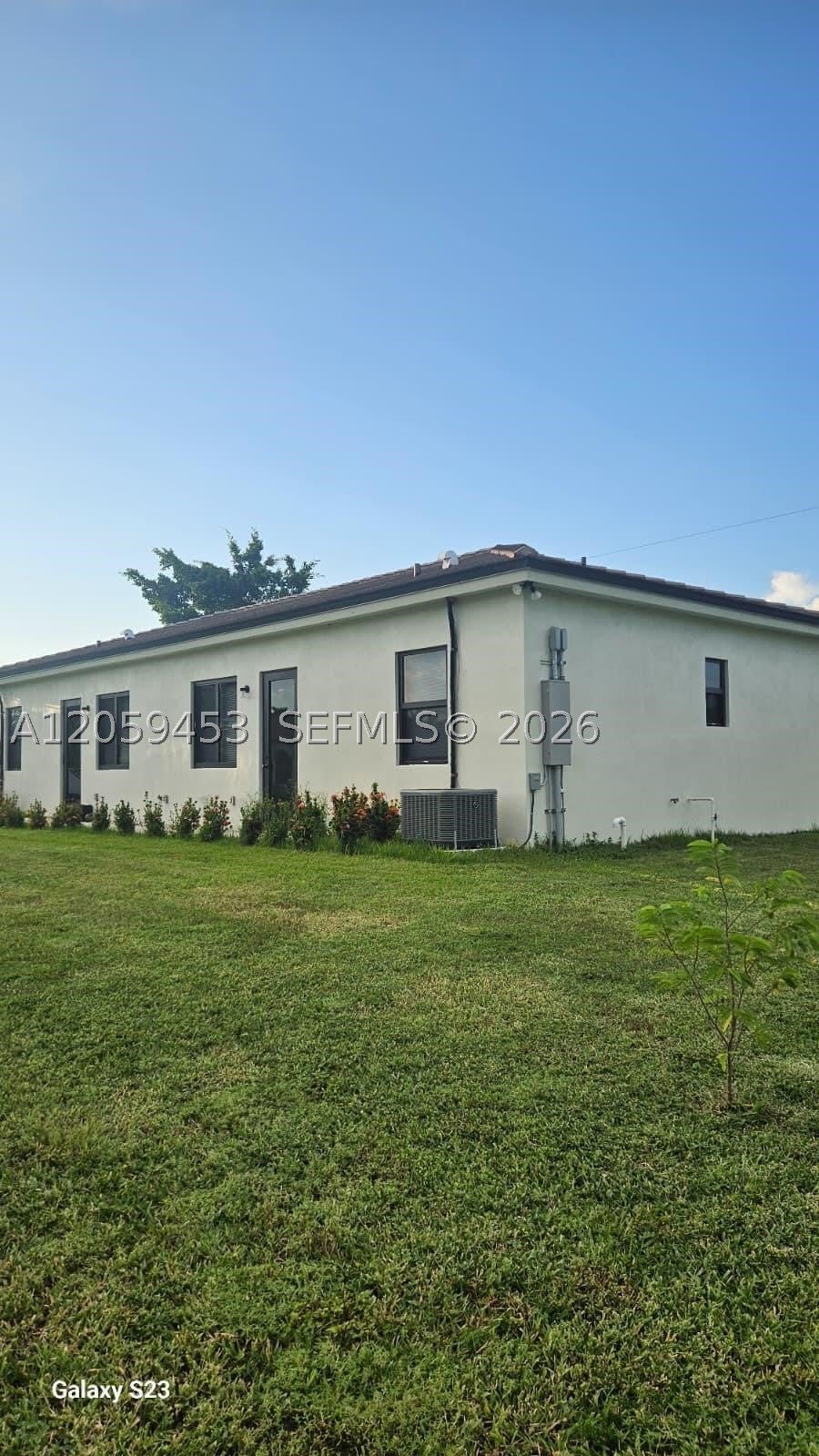 21263 SW 234th St – photo 1
