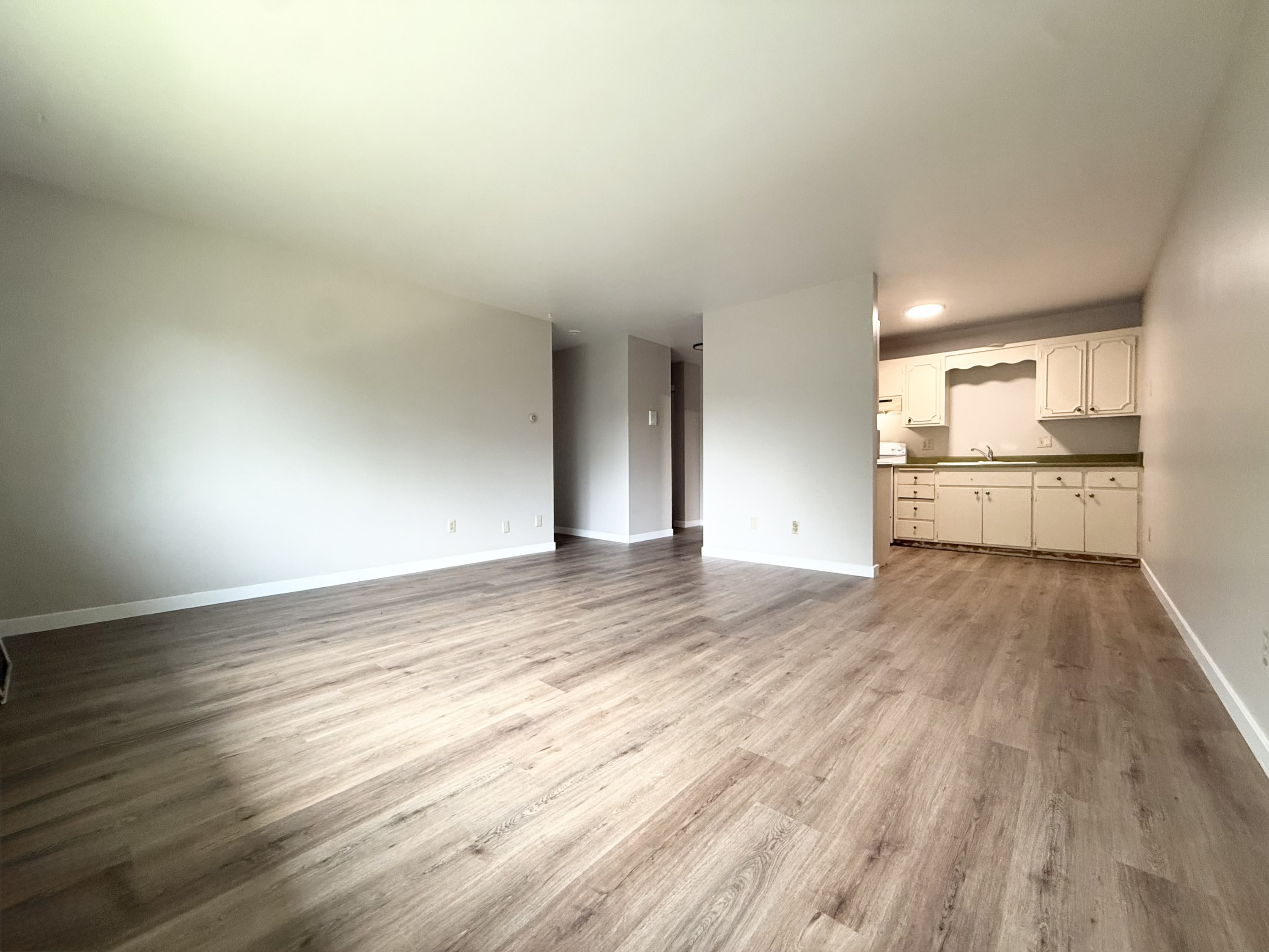 2060 Allen Boulevard – photo 1 of 12