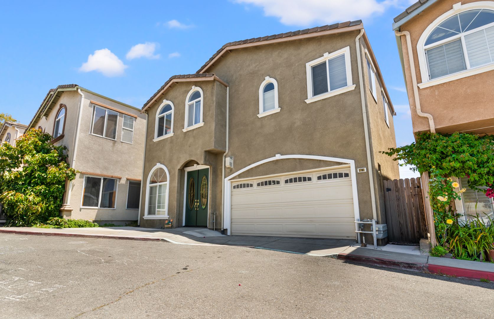 Grand 4-Bedroom San Leandro Home w/ Custom Upgrades – photo 1 of 46