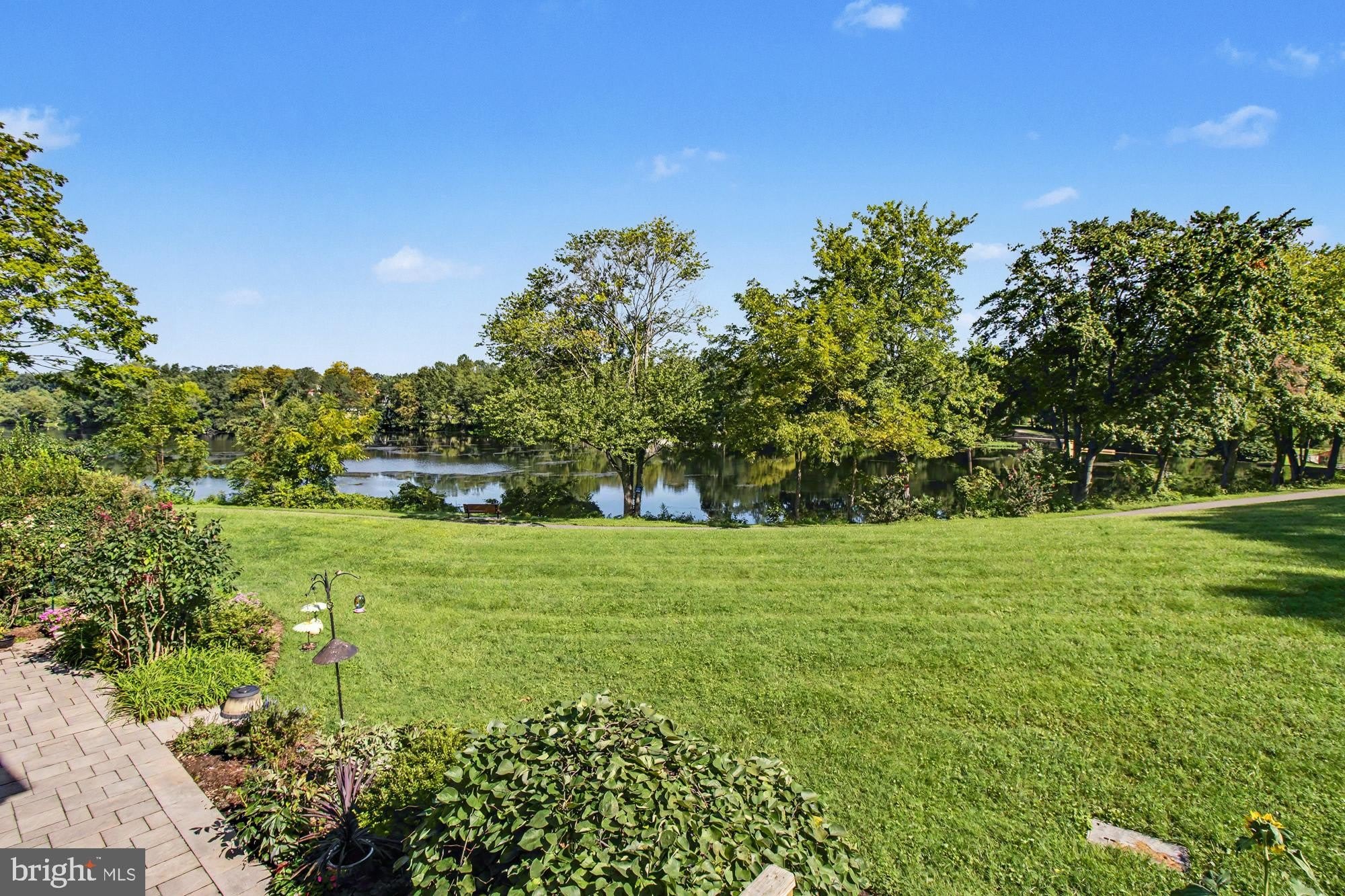 10085 Windstream Drive – photo 1
