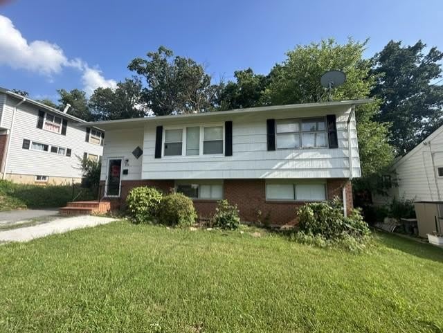 328 W EDMONSTON DR – photo 1