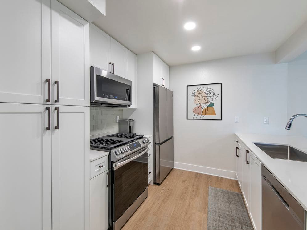 Avalon Woodland Hills – photo 1