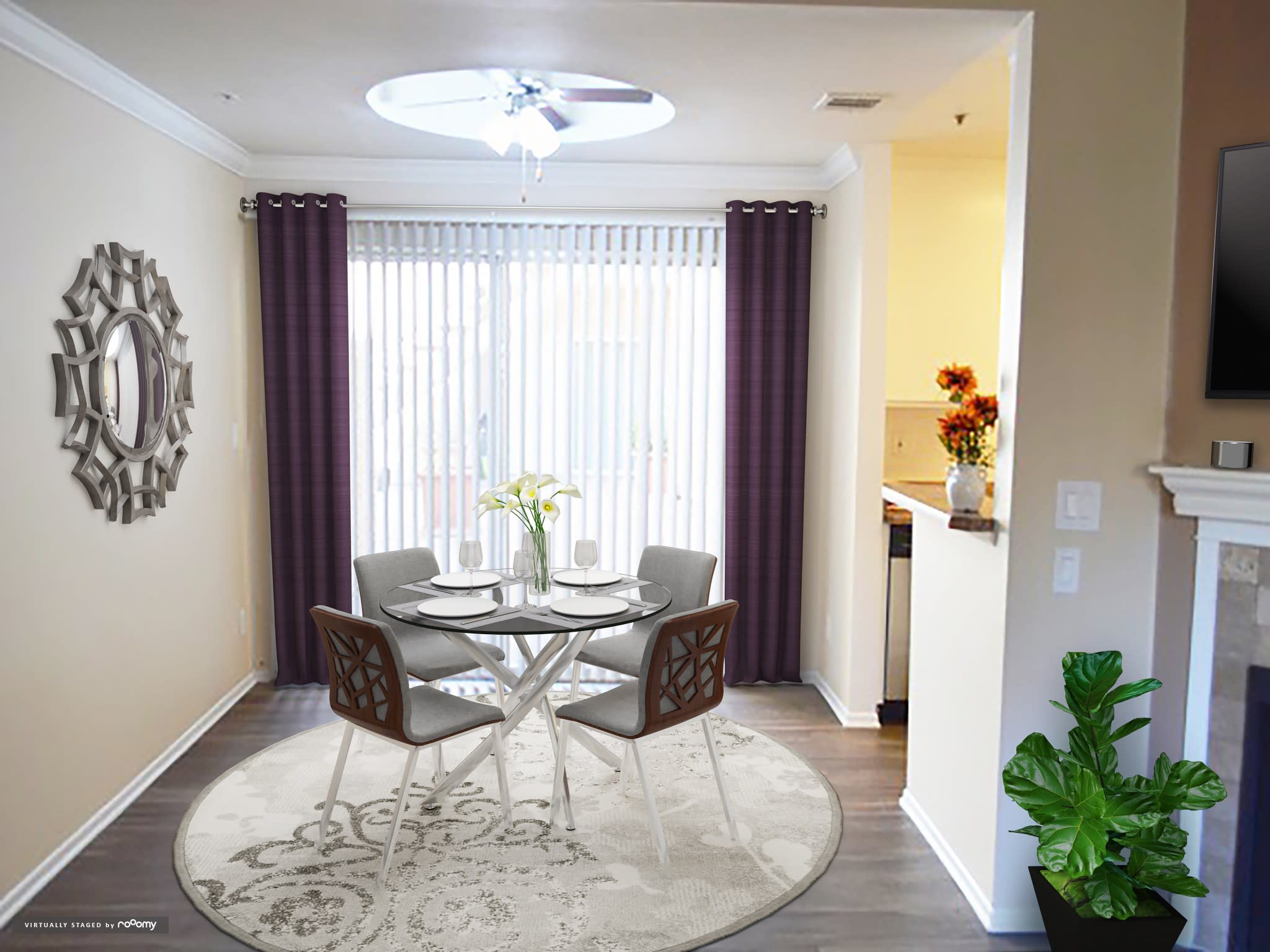 Warner Courtyard Apartments – photo 1