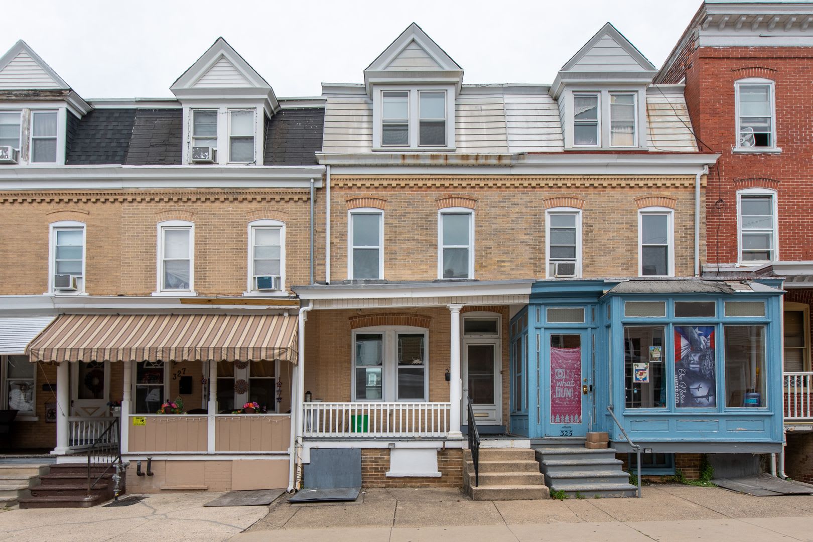 Welcome to 325 1/2 N Franklin Street! – photo 1