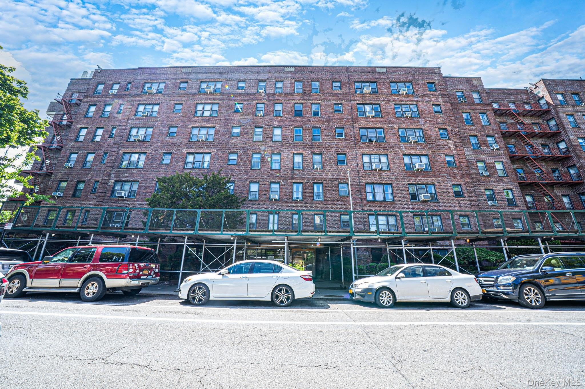 143-50 Hoover Avenue – photo 1