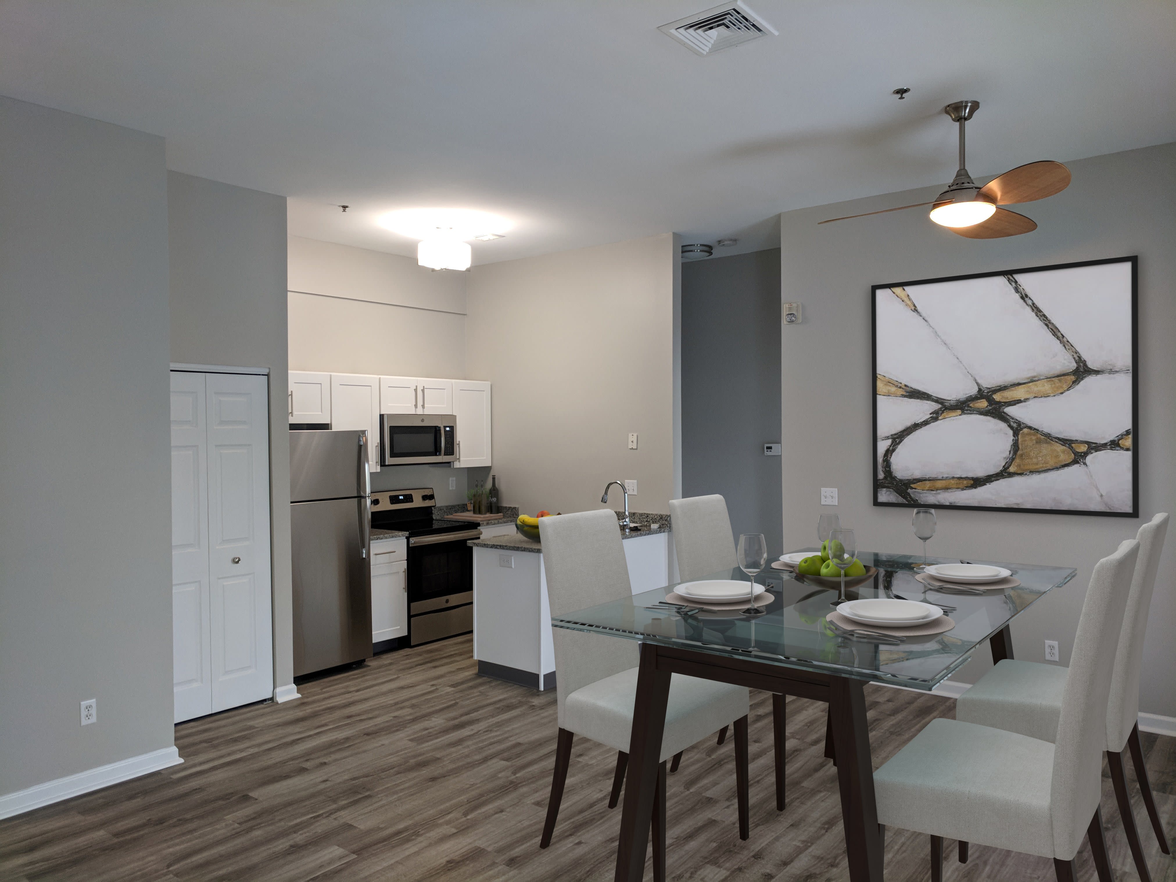Spinnaker Square Apartments – photo 1