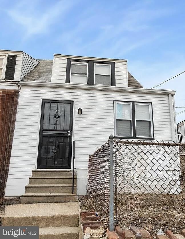 1118 BROWN ST #318 – photo 1