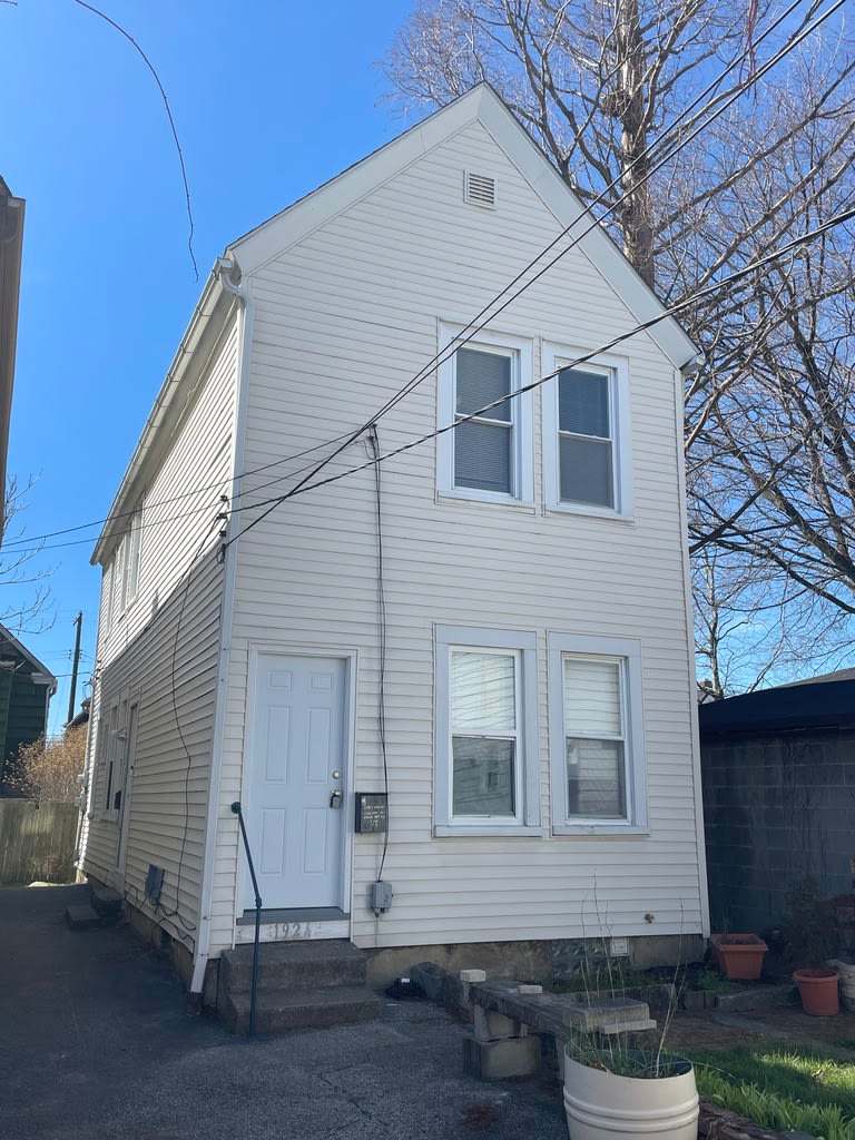 1924 East 123rd Street – photo 1