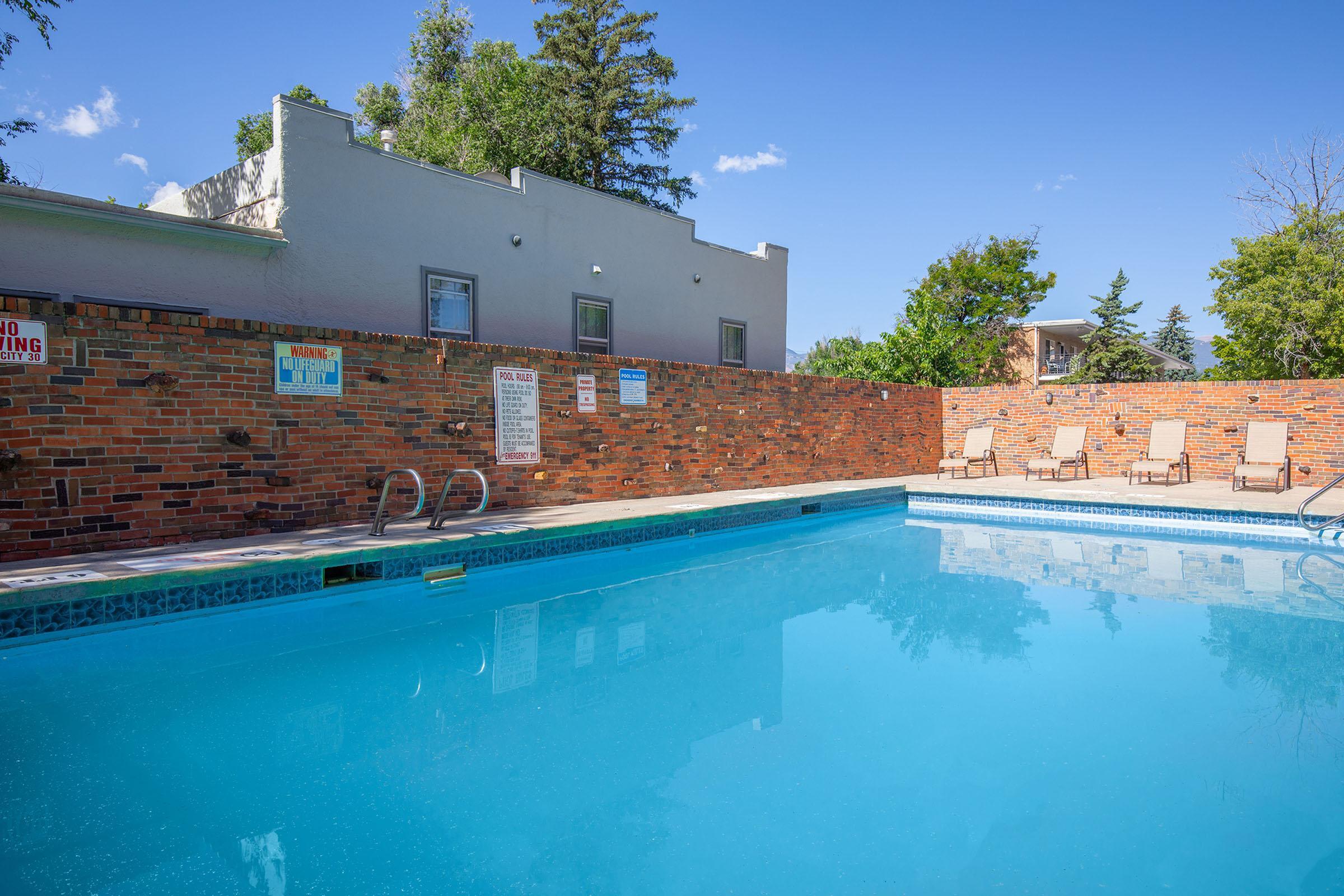 Park Bonfoy Apartments – photo 1