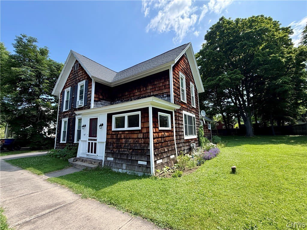 407 Warren Street – photo 1 of 6