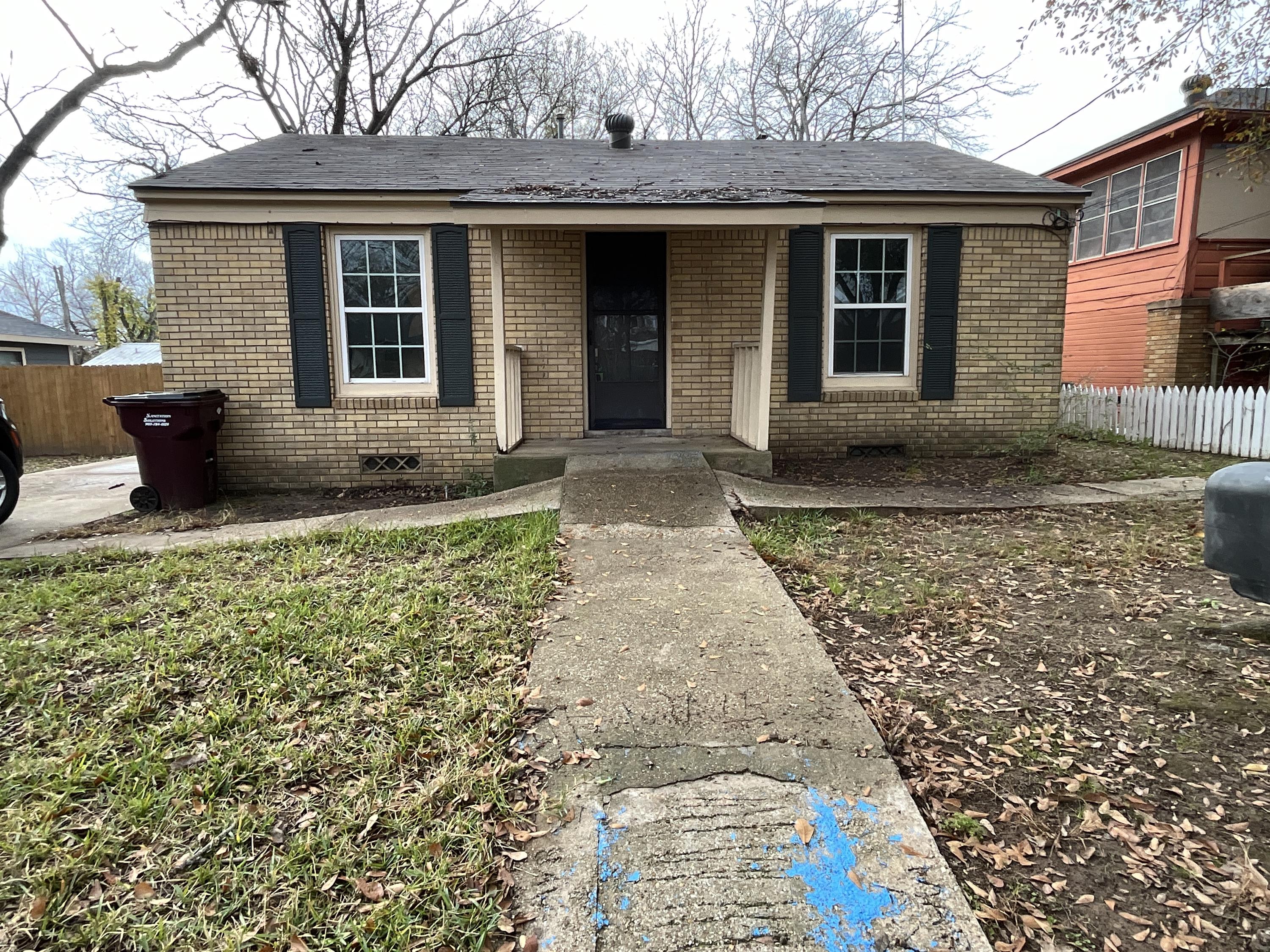 405 Beard Street – photo 1 of 25