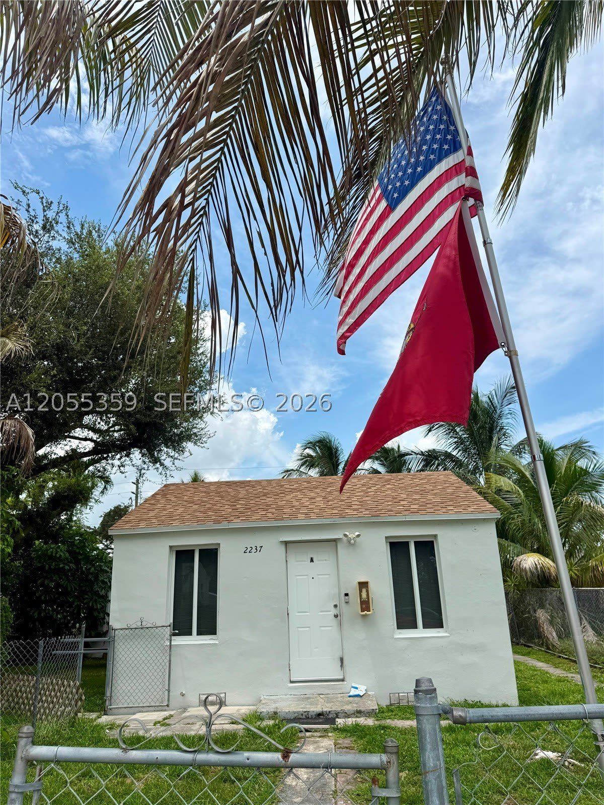 2237 Wilson St – photo 1
