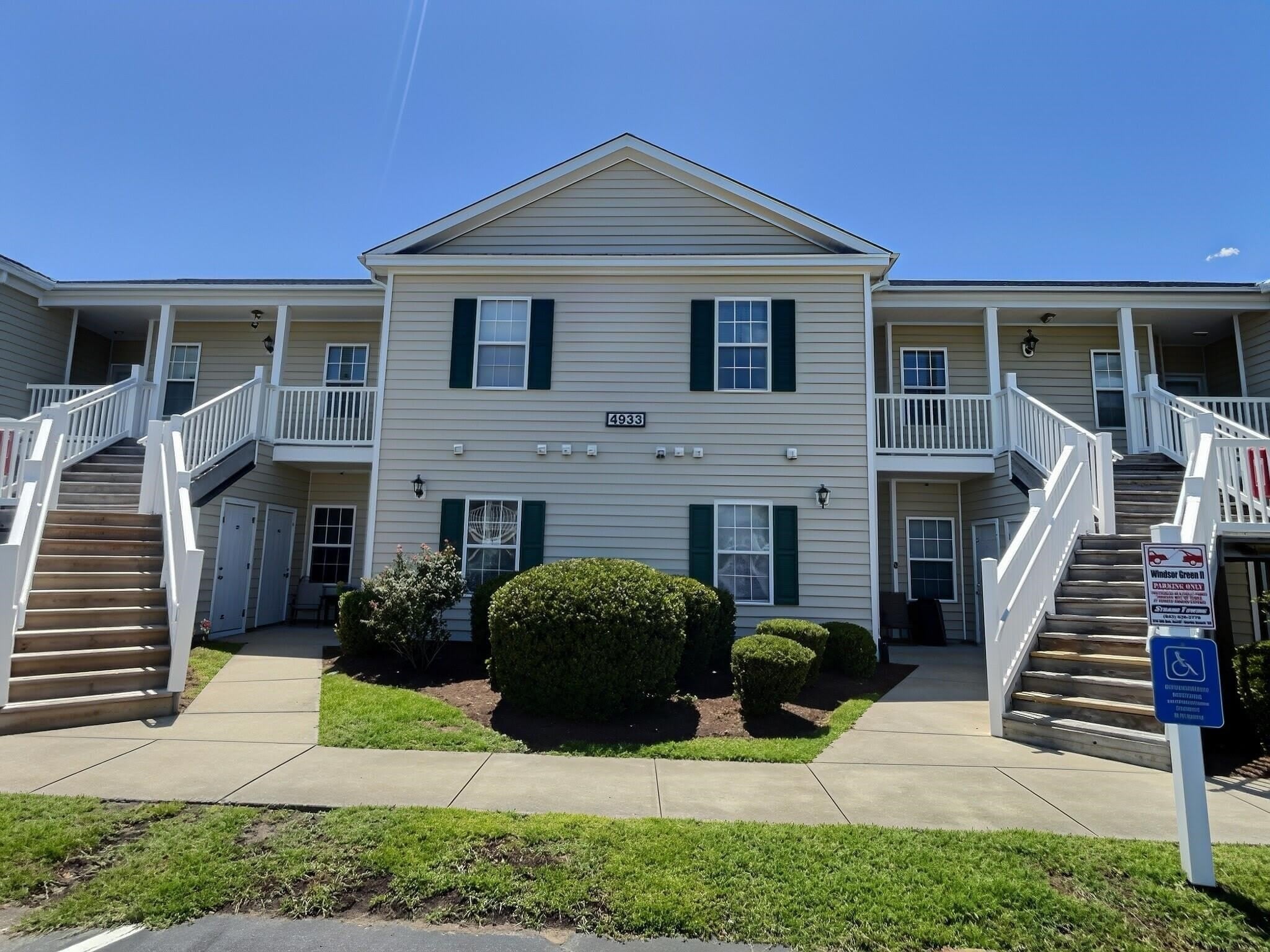 4933 Crab Pond Ct – photo 1 of 263