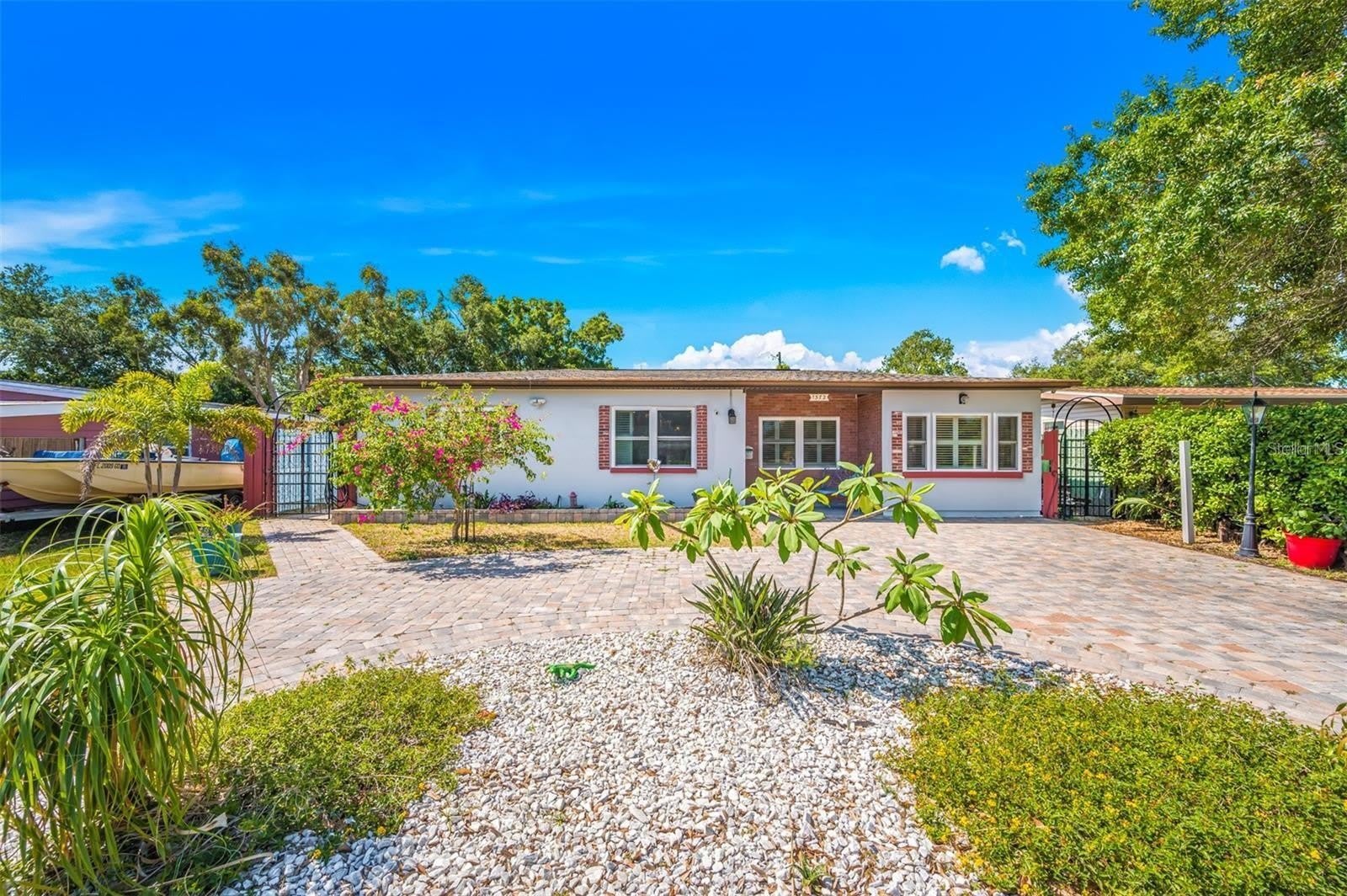 1572 77TH Avenue N – photo 1