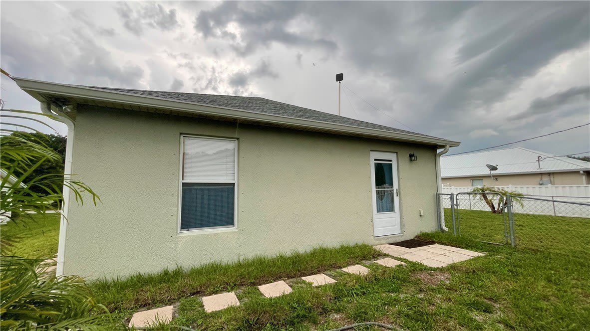 426 Easy Street – photo 1 of 11