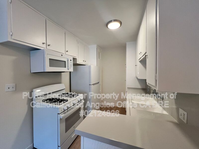 4427 Murietta Ave – photo 1