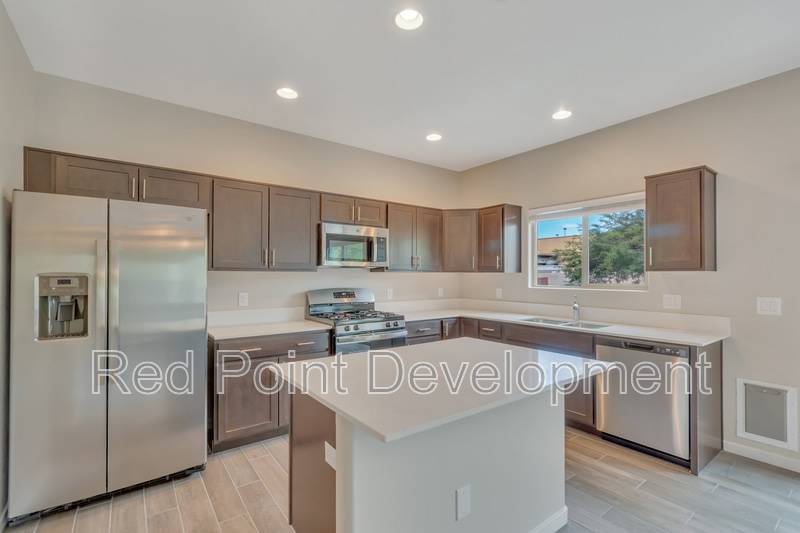3801 W. Goshen Dr. – photo 1
